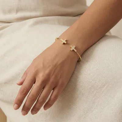 Cross Flexi Cuff - Gold