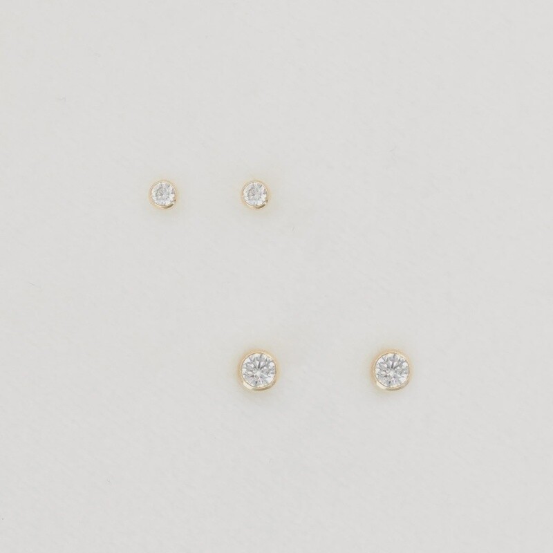Fin Studs