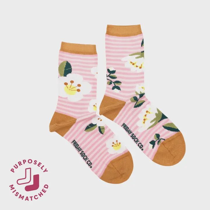 Women&#39;s Pink Stripe Socks