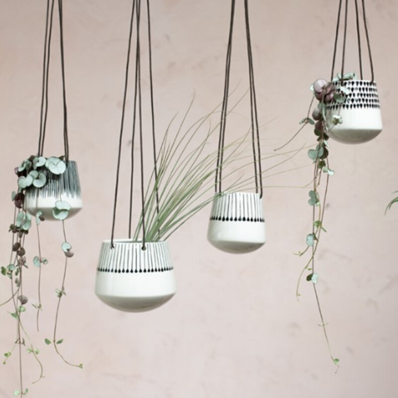 Matamba Hanging Planter