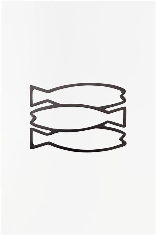 3 Black Fish Trivet - Batela