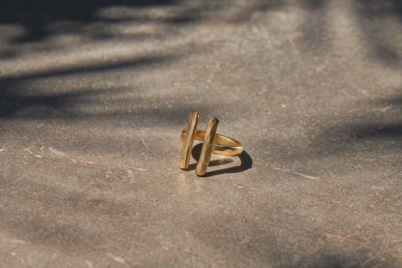Atili Double Bar Ring