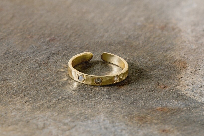 Ratna Labradorite Ring