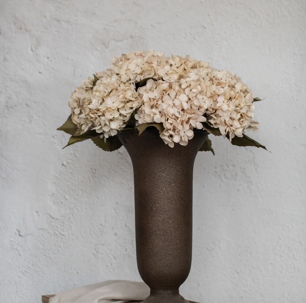 20.25&quot; Cream Hydrangea Spray