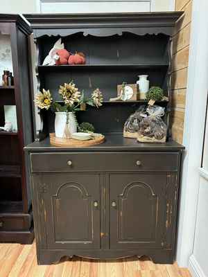 SALE/ Farmhouse Hutch