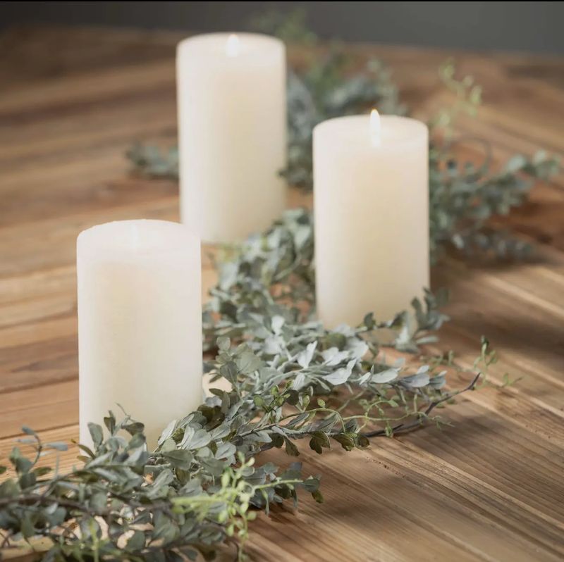 Blue Boxwood Garland