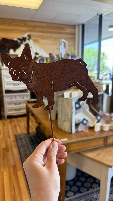 Frenchy Dog Garden Pick