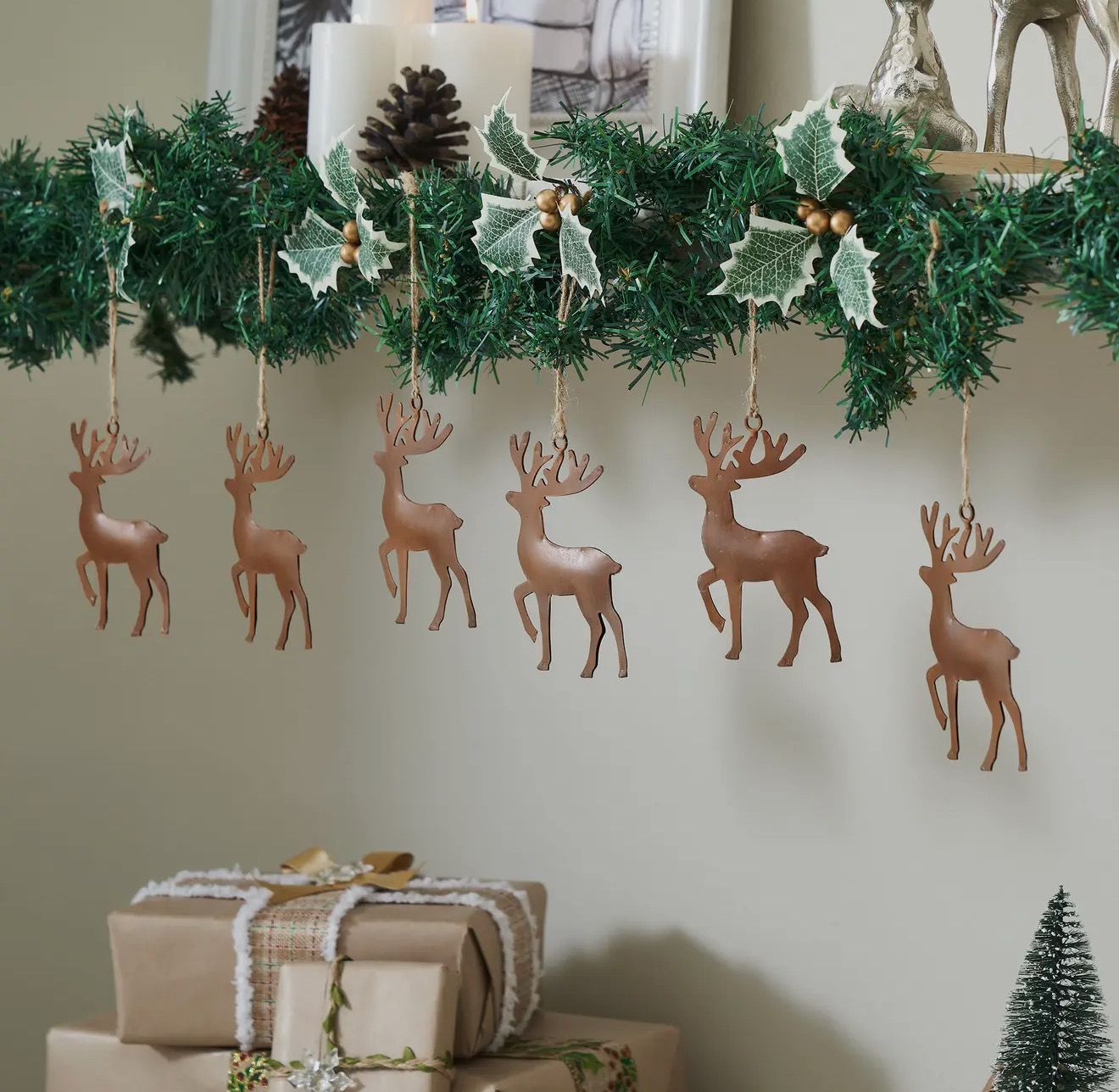 Rust Reindeer Metal Ornament