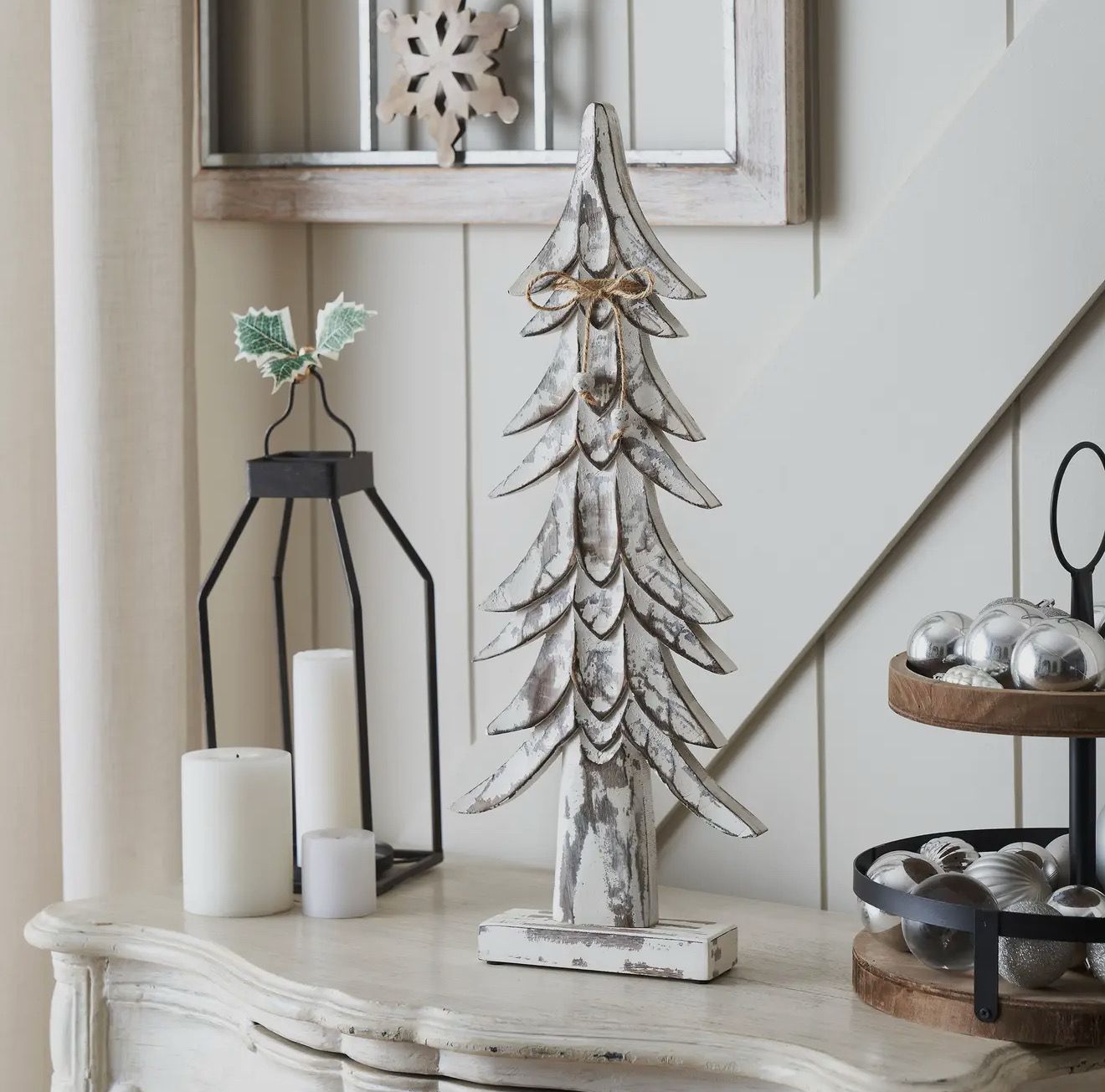 Timber Tidings Distressed Wooden Tree