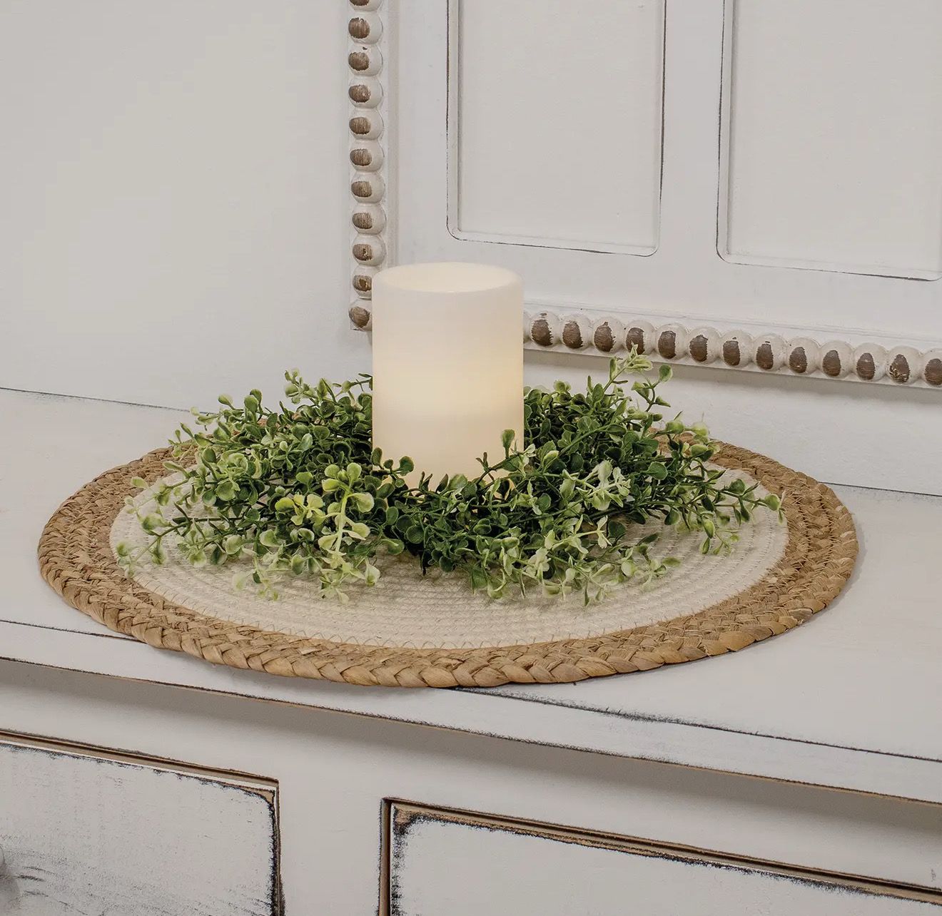 Cream Tipped Baby's Grass Candle Ring 3"