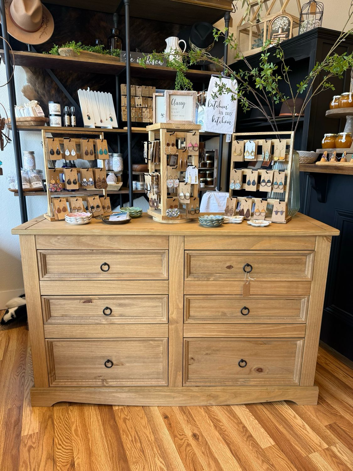6 Drawer Wood Dresser