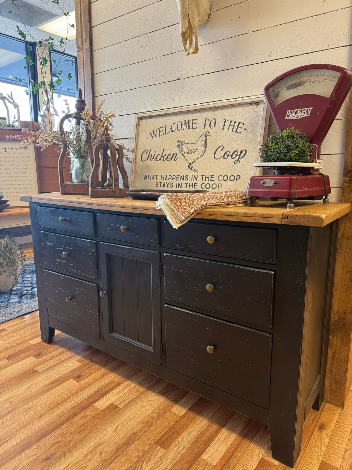 Broyhill Attic Heirlooms Dresser