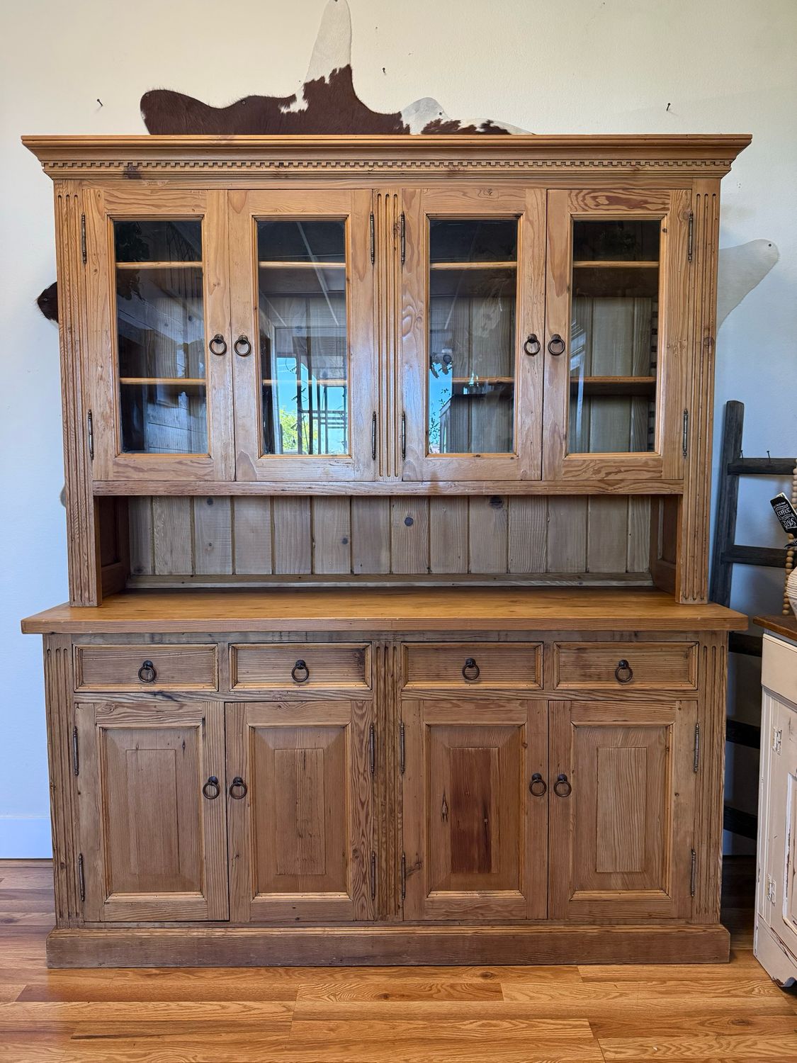 Beautiful Antique Pine Hutch