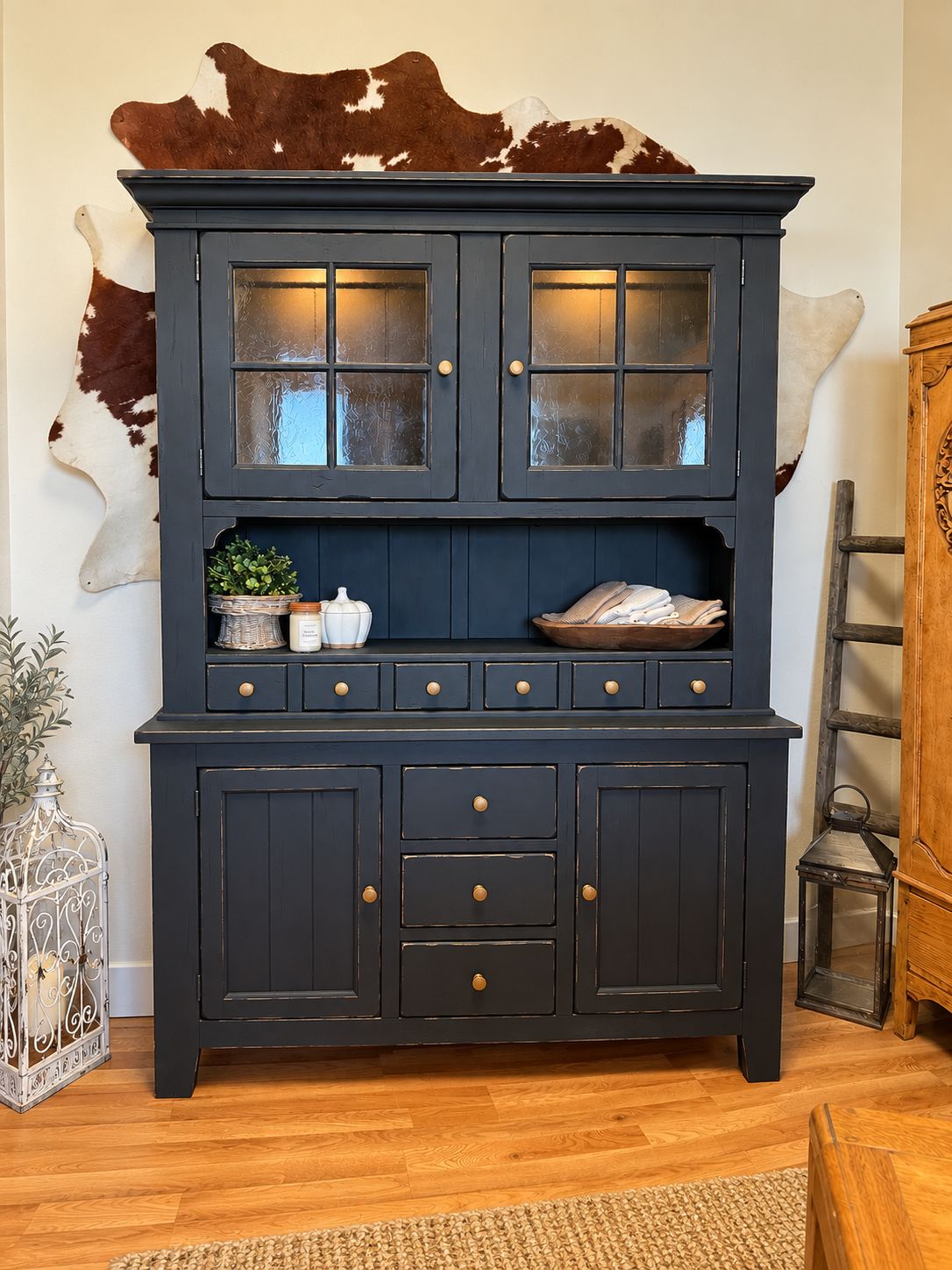 Broyhill Oak Hutch