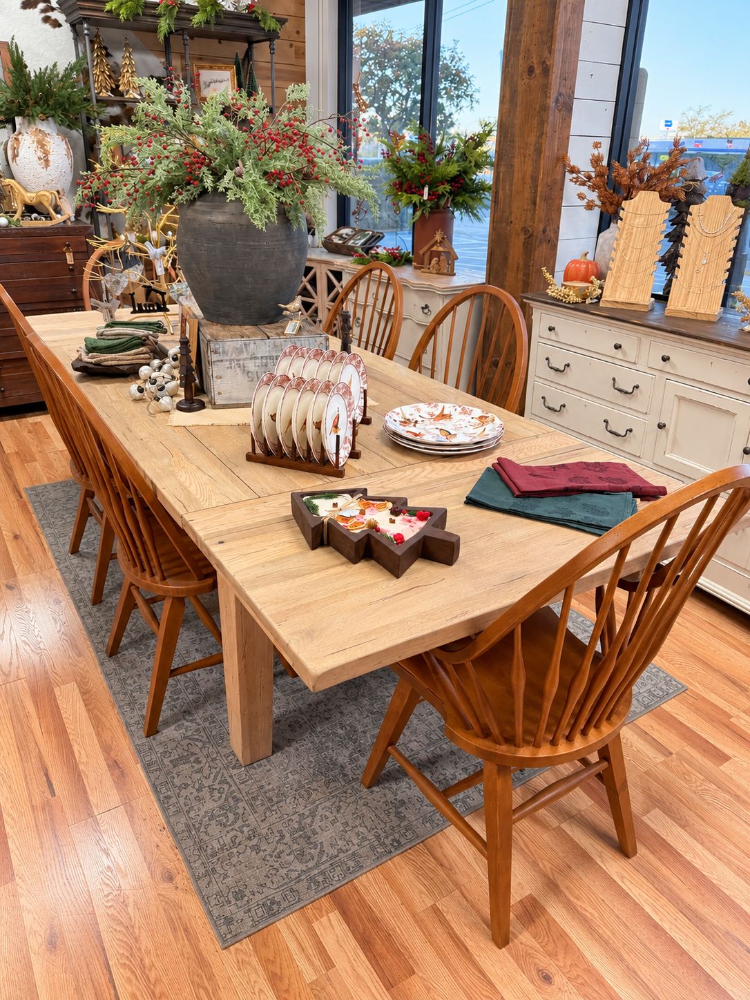 Oak Dining Table and 6 Chairs