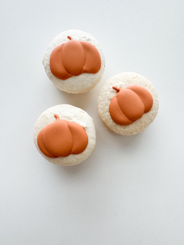 Thanksgiving Macarons