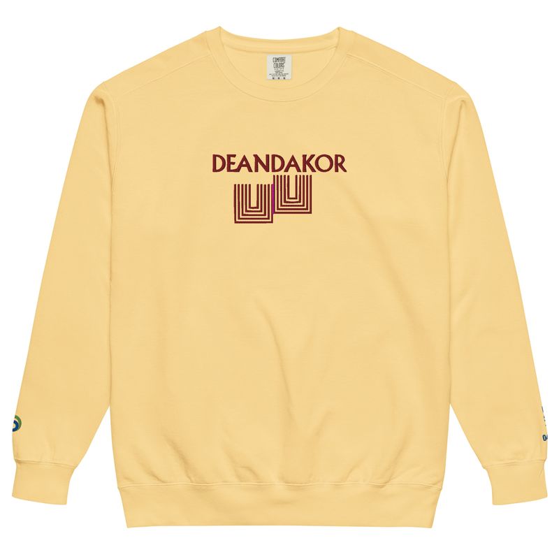 Women&#39;s DEANDAKOR garment-dyed sweatshirt