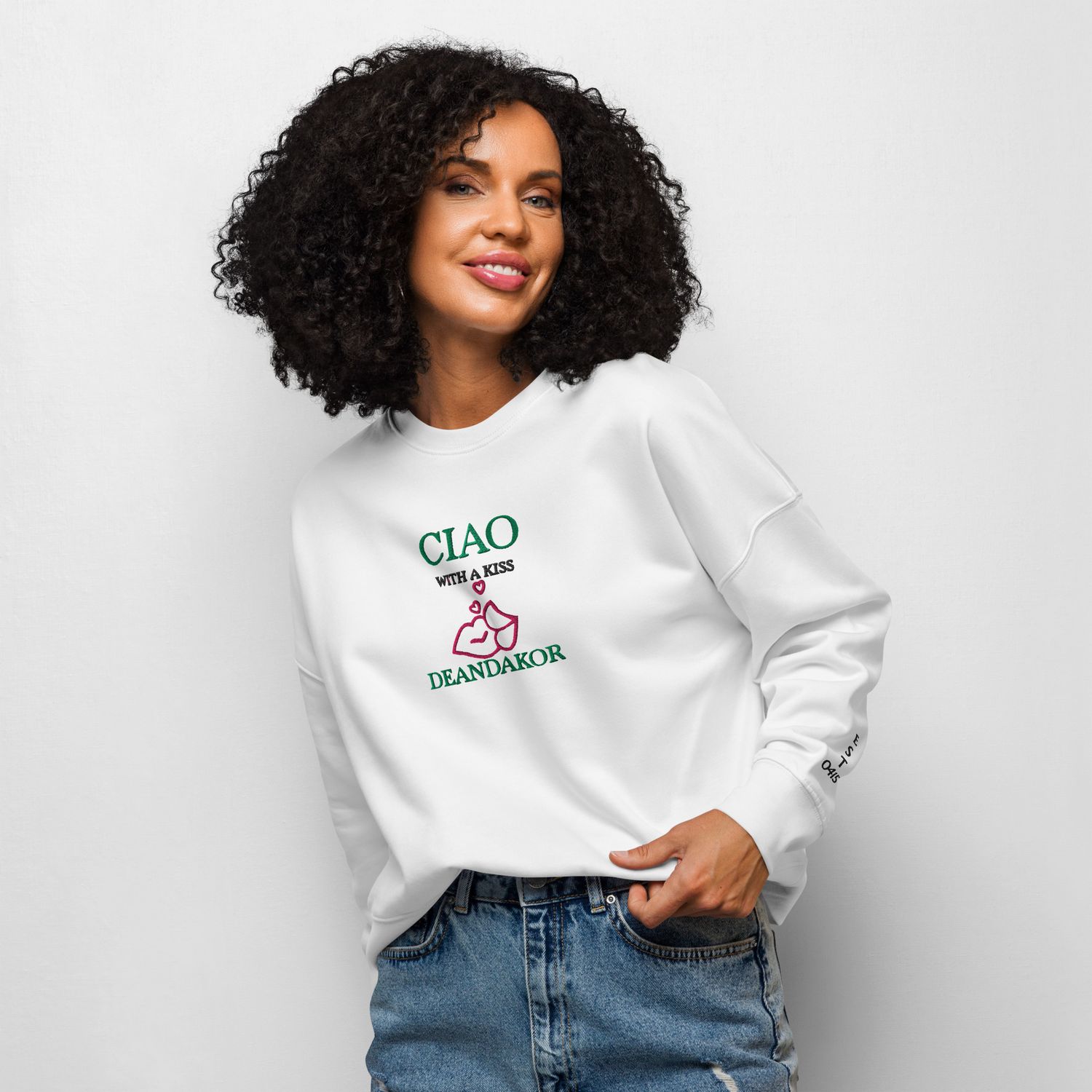 DEANDAKOR  Women’s organic crew neck sweatshirt