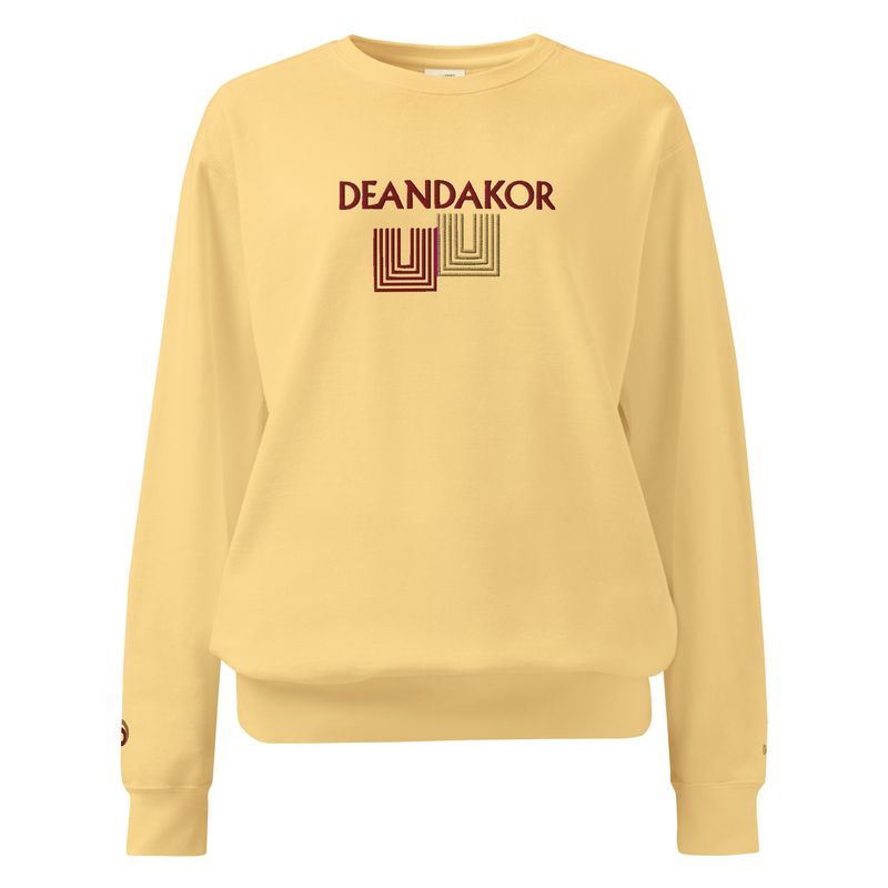 DEANDAKOR Women's garment-dyed sweatshirt