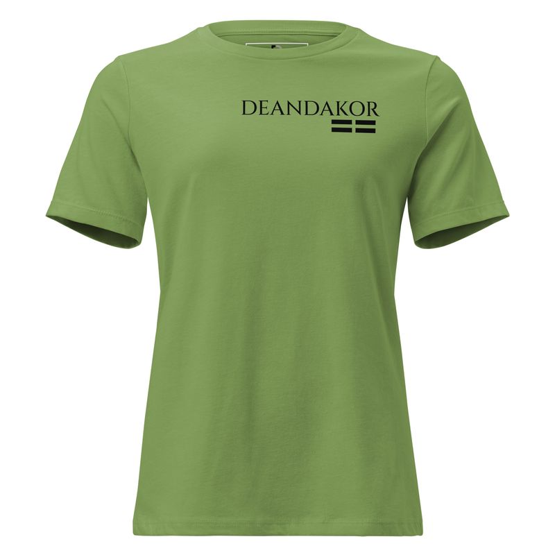 DEANDAKOR Women's Relaxed T-Shirt