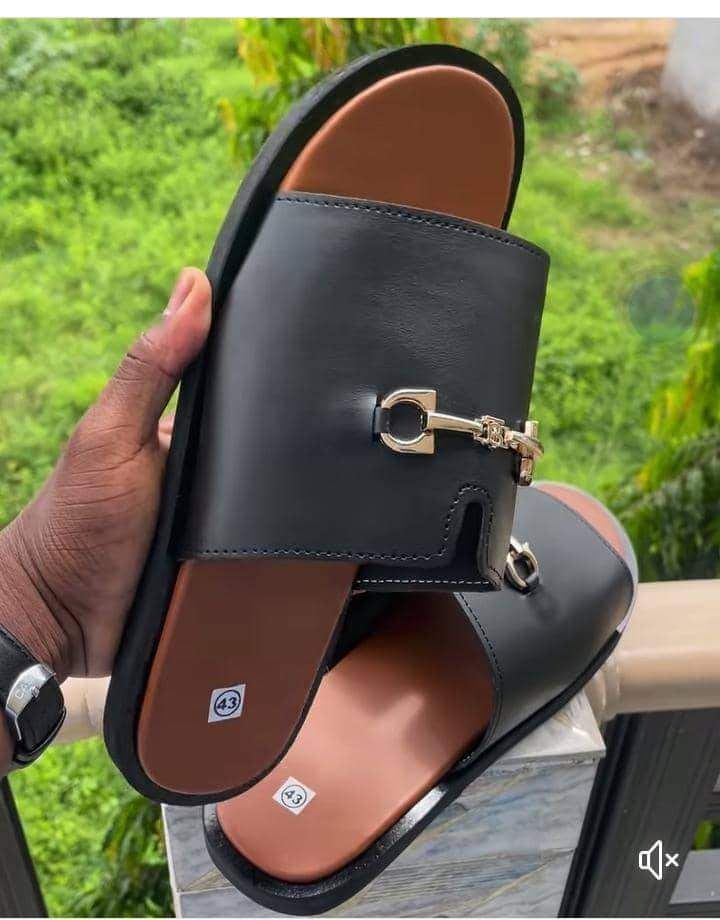 Original_ Sandales en cuir