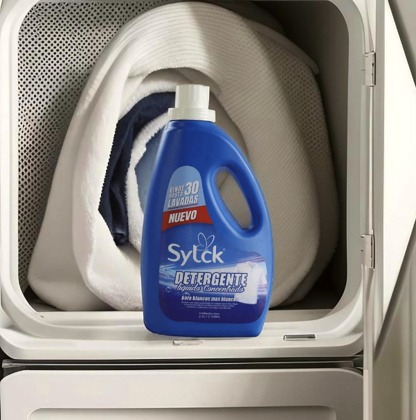 Detergente y suavizante para ropa