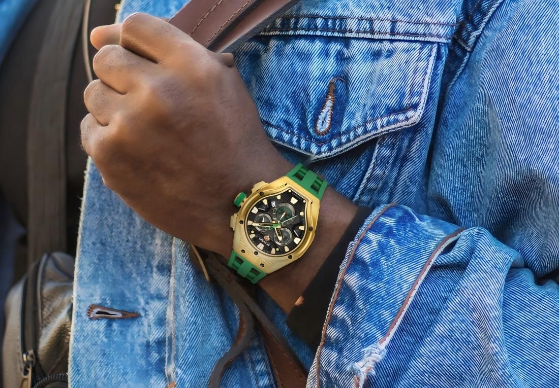 AVIATOR CHRONO RS2 GOLD