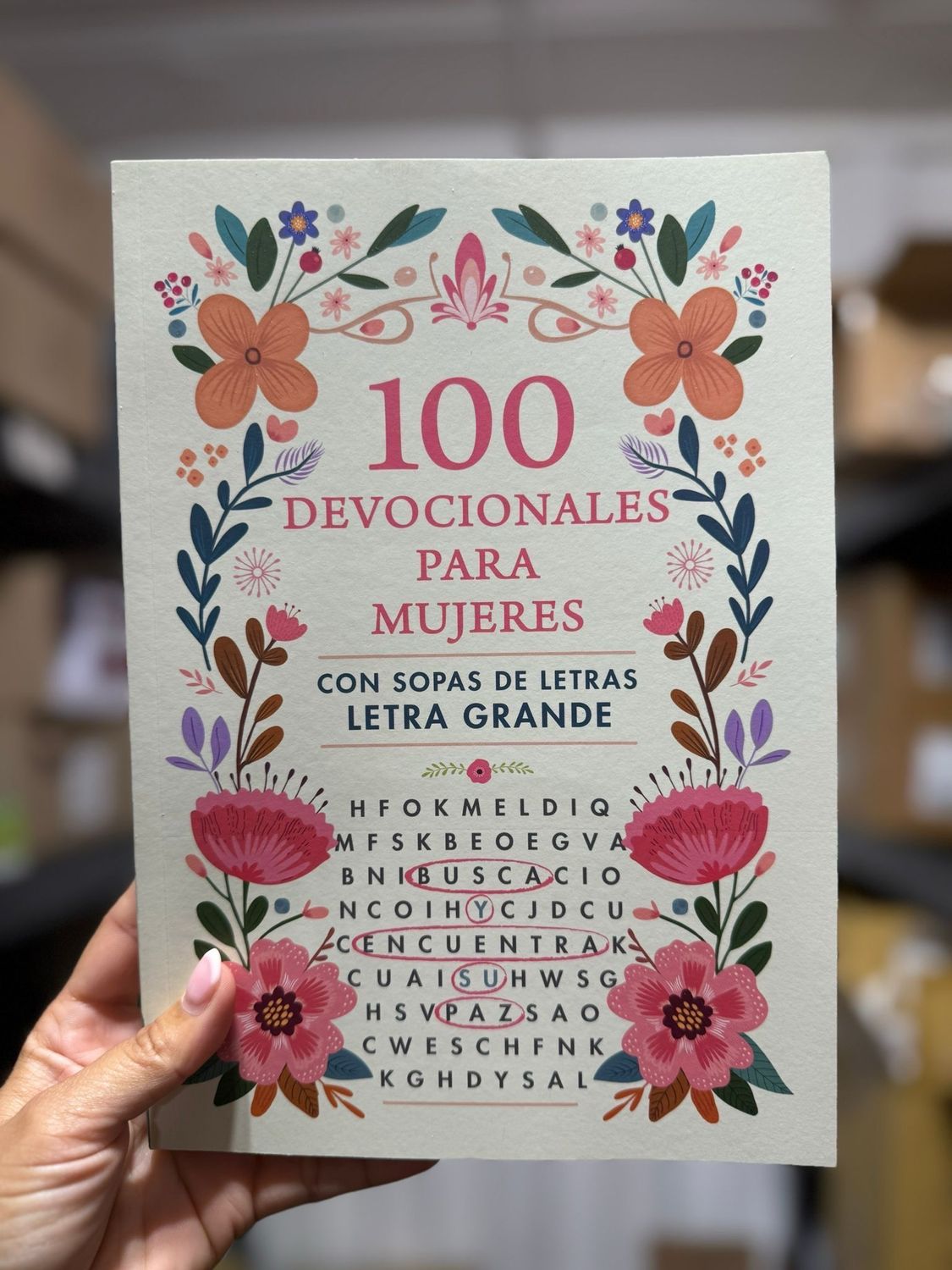 Devocional y sopa de letras Grande 