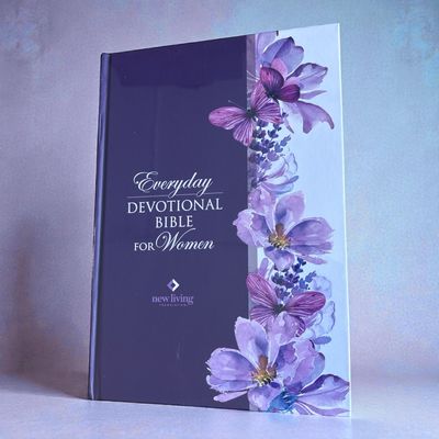 Devotional Bible for Woman
