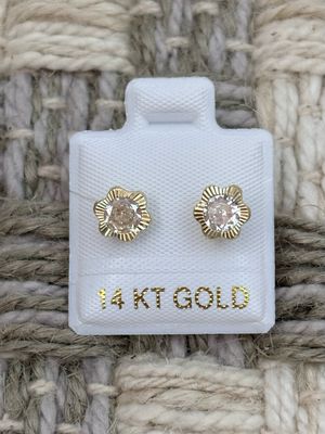 Bezel Flower Cubic Zircoin 5mm Gold 14K