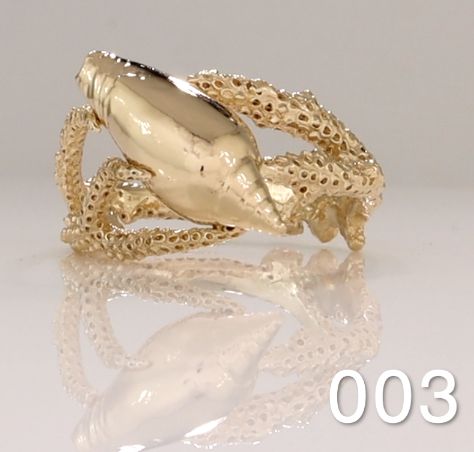 Coral Ring with Center Conch- Size 7.5