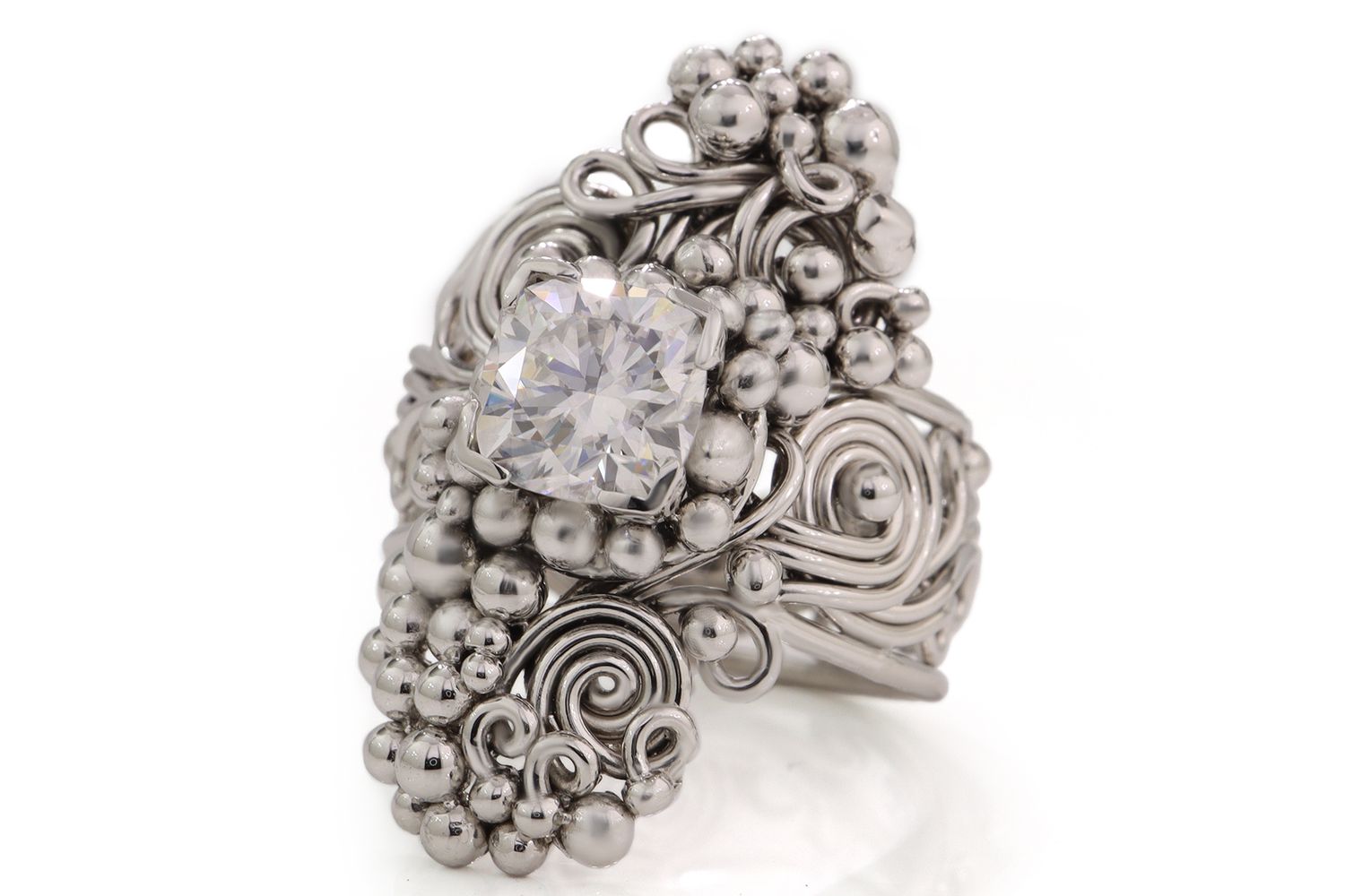 Platinum Diamond Art Swirl Ring Platinum Diamond Art Swirl Ring