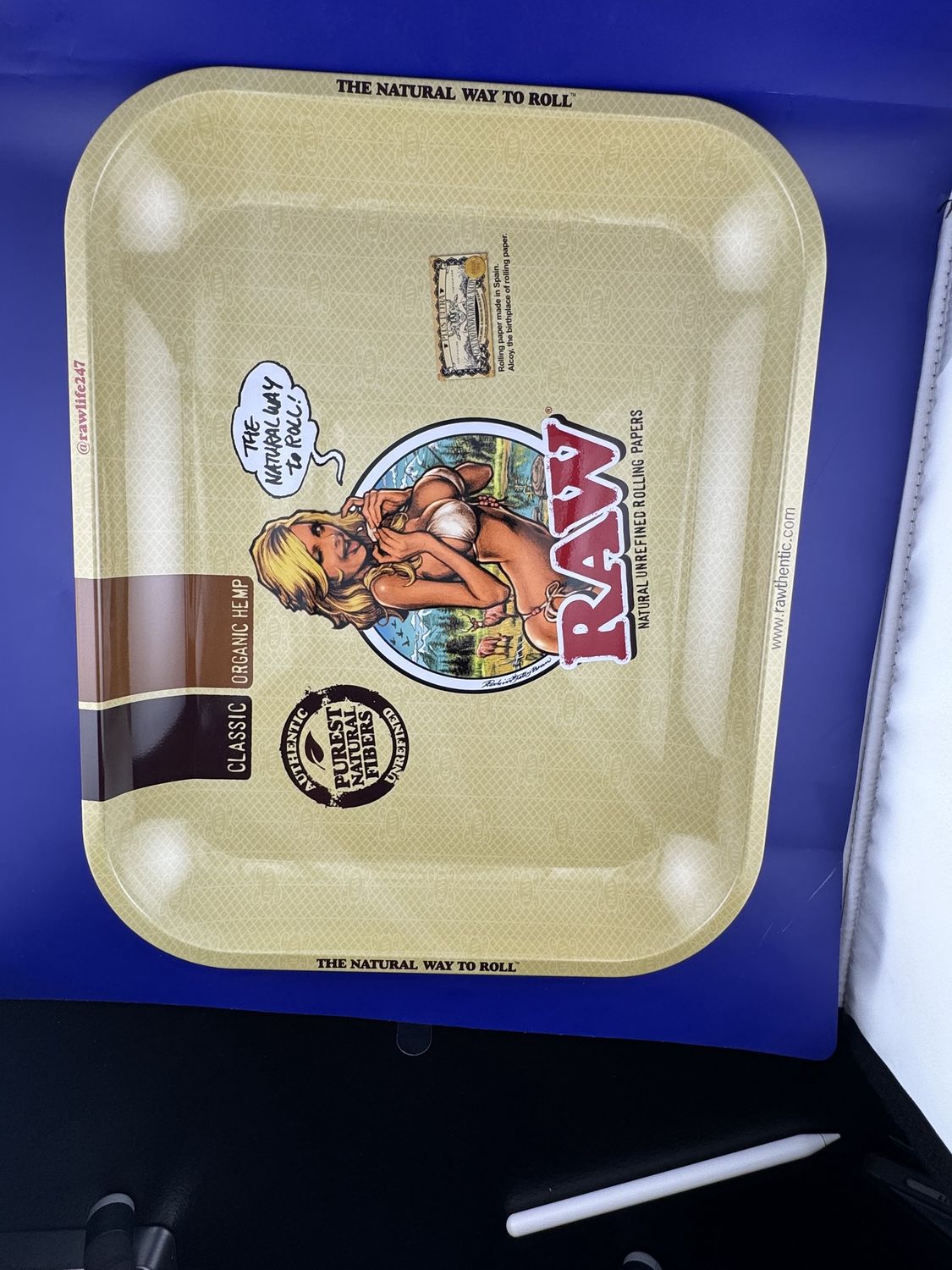 Raw- Girl Design Rolling Tray