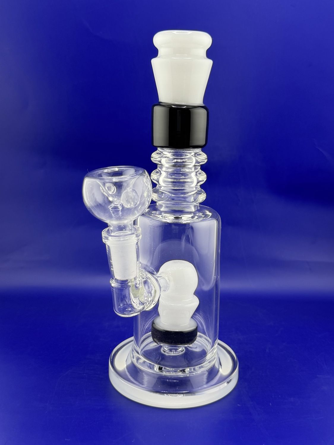 9" Premium Waterpipe, Color: Black and White