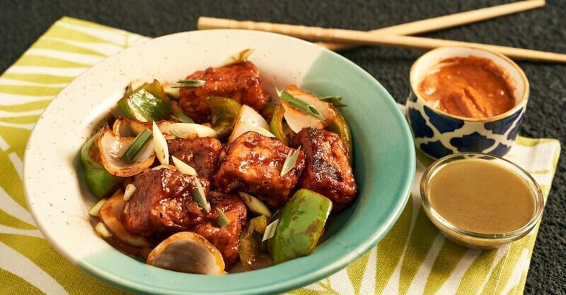 TOFU SATAY (Tender cubes of tofu and mushroom grilled with peanut sauce)