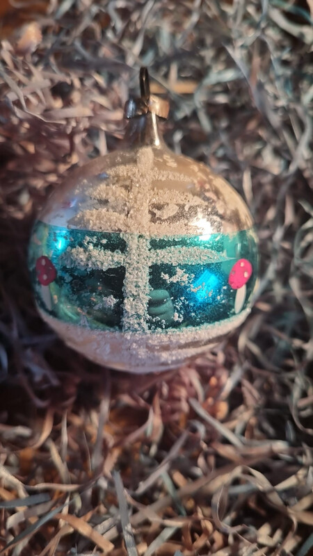 Paddestoel kerstbal / Jr 20,40 / 7cm