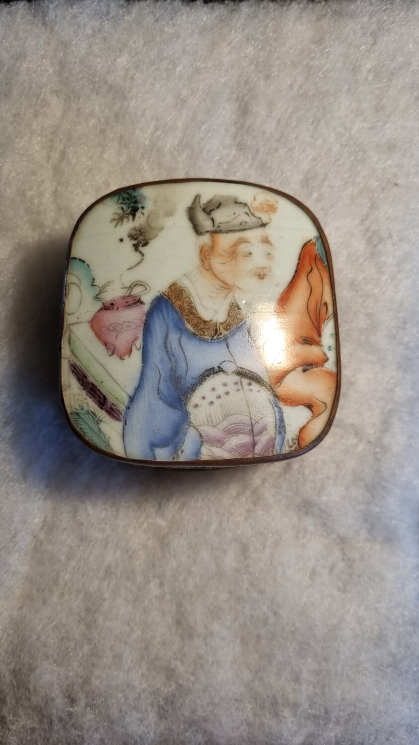 Oud Chinees doosje / 8,5cm
