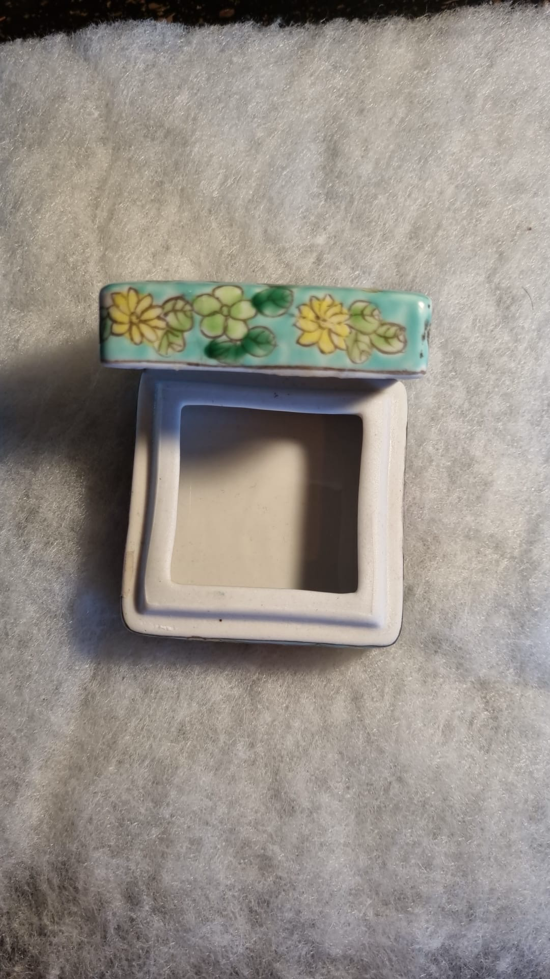 Porceleinen sieraden doosje / 7 bij 7cm