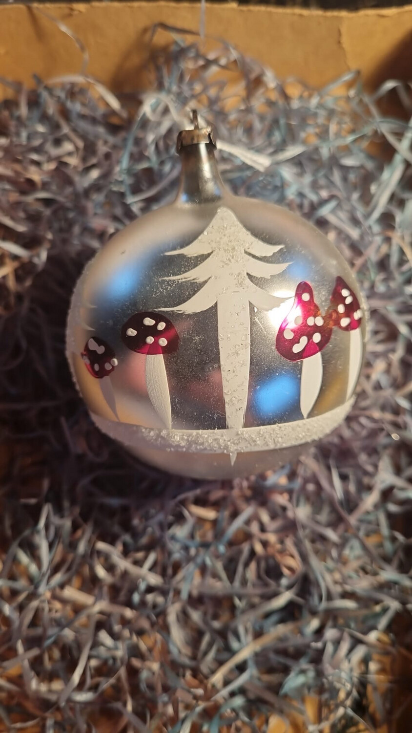 Kerstbal met paddestoel / Jr 20,40 / 8,5cm