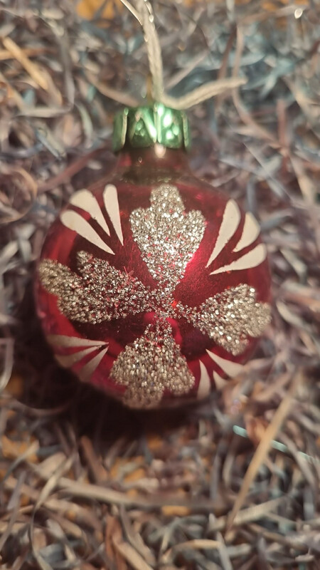 Kerstbal met bloem / Jr 20,40 / 7,5cm