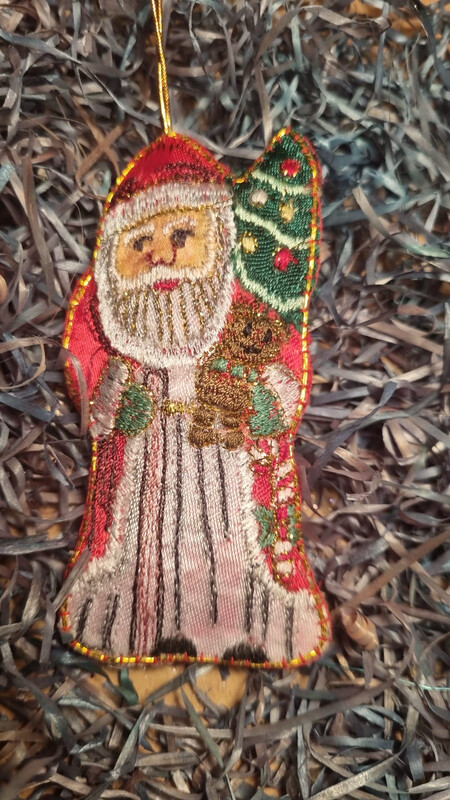 Kerstman stof / Jr 20,40 / 10cm