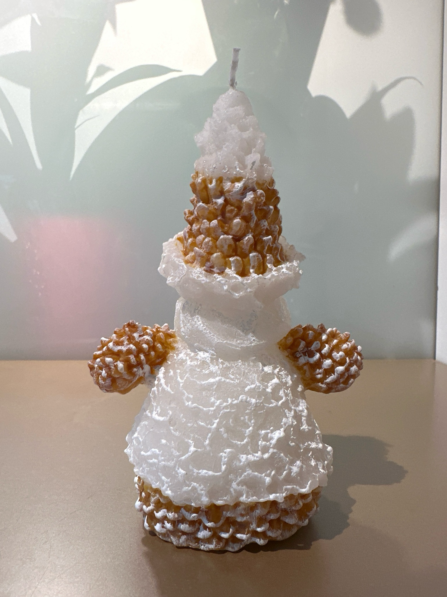 Sneeuwpop kaars Goud / 15 cm