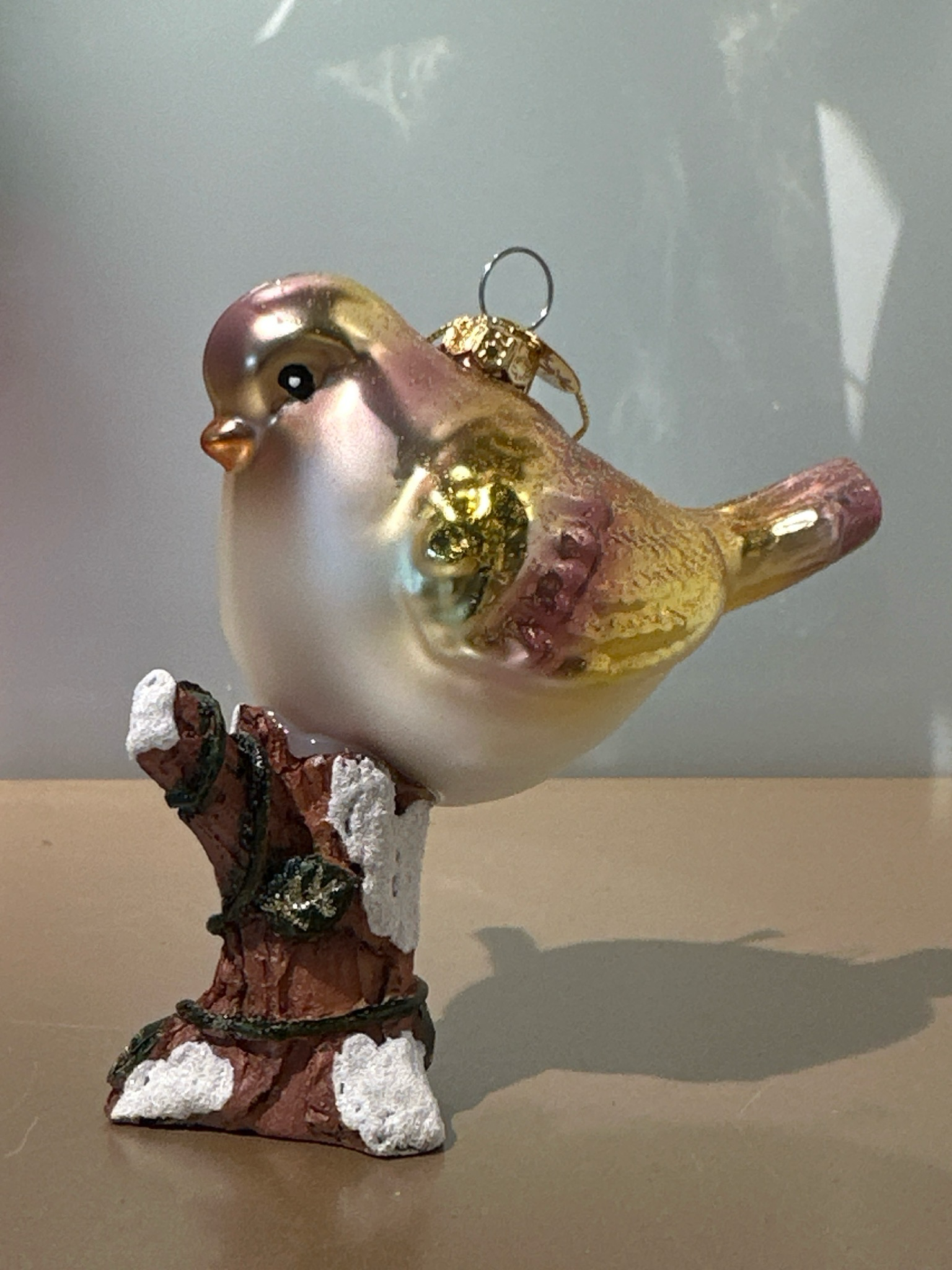 Vogel op boomstam  / 10 cm