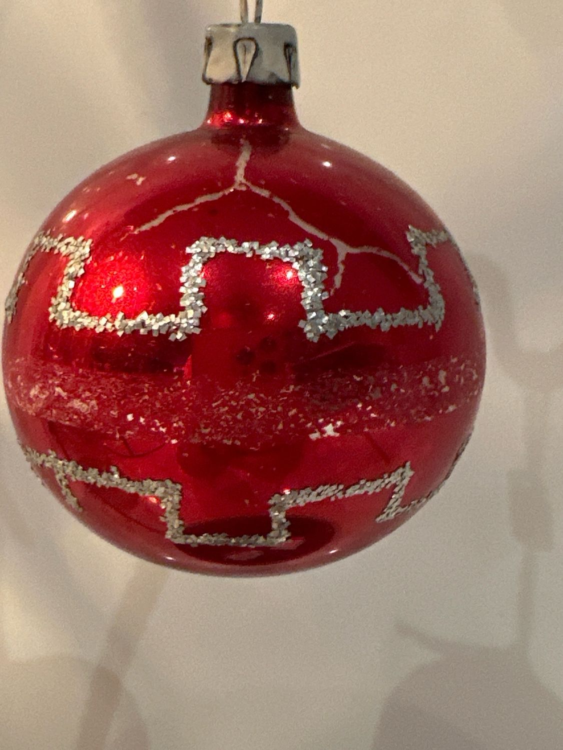 Kerstbal rood / jr 50 / 6 cm