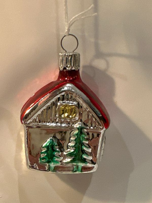 Huis rood dak / jr 60 / 8 cm