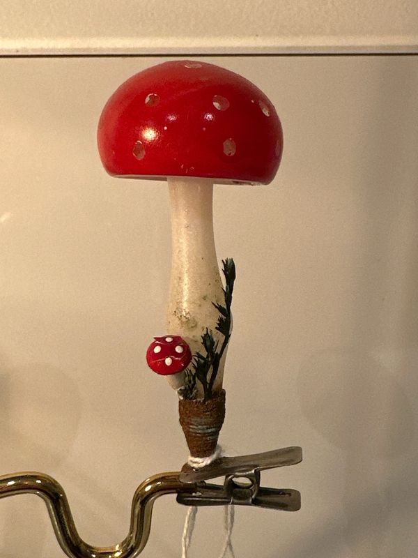 Paddestoel met tuintje / jr 50 / 9 cm