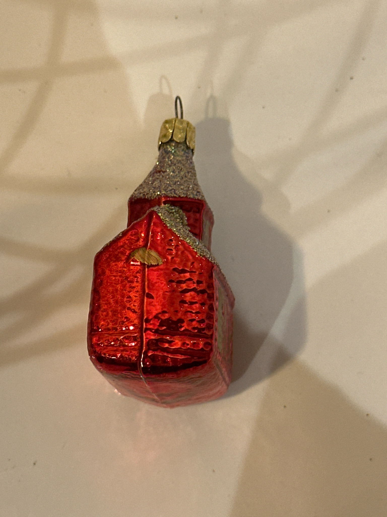 Rood kerkje / jr 60 / 9 cm