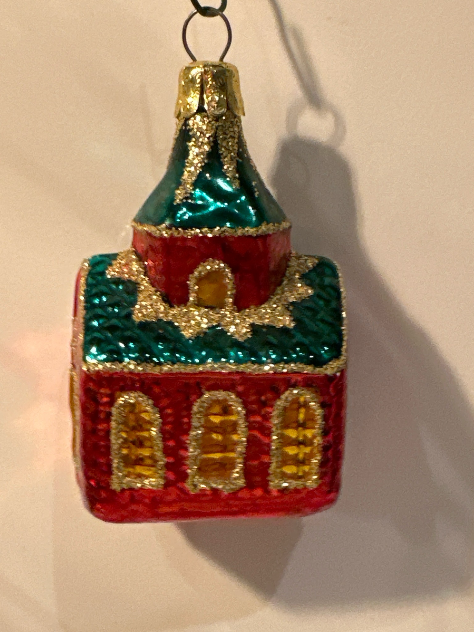 Kerkje groen dak / jr 60 / 9 cm