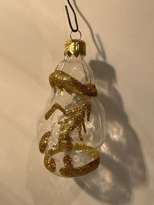 Transparante kerstman goud / jr 70 / 8 cm