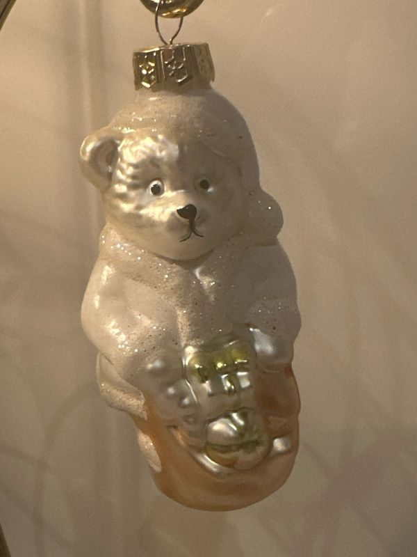Beer met kado / 10,5 cm